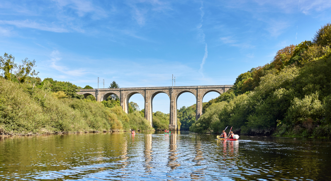 Depuis Quimperlé, il est possible de descendre en canoë-kayak la Laïta.