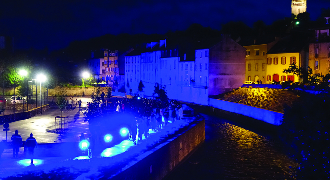 Kersalé permet de découvrir la ville de Quimperlé de nuit, entre l'Isole.